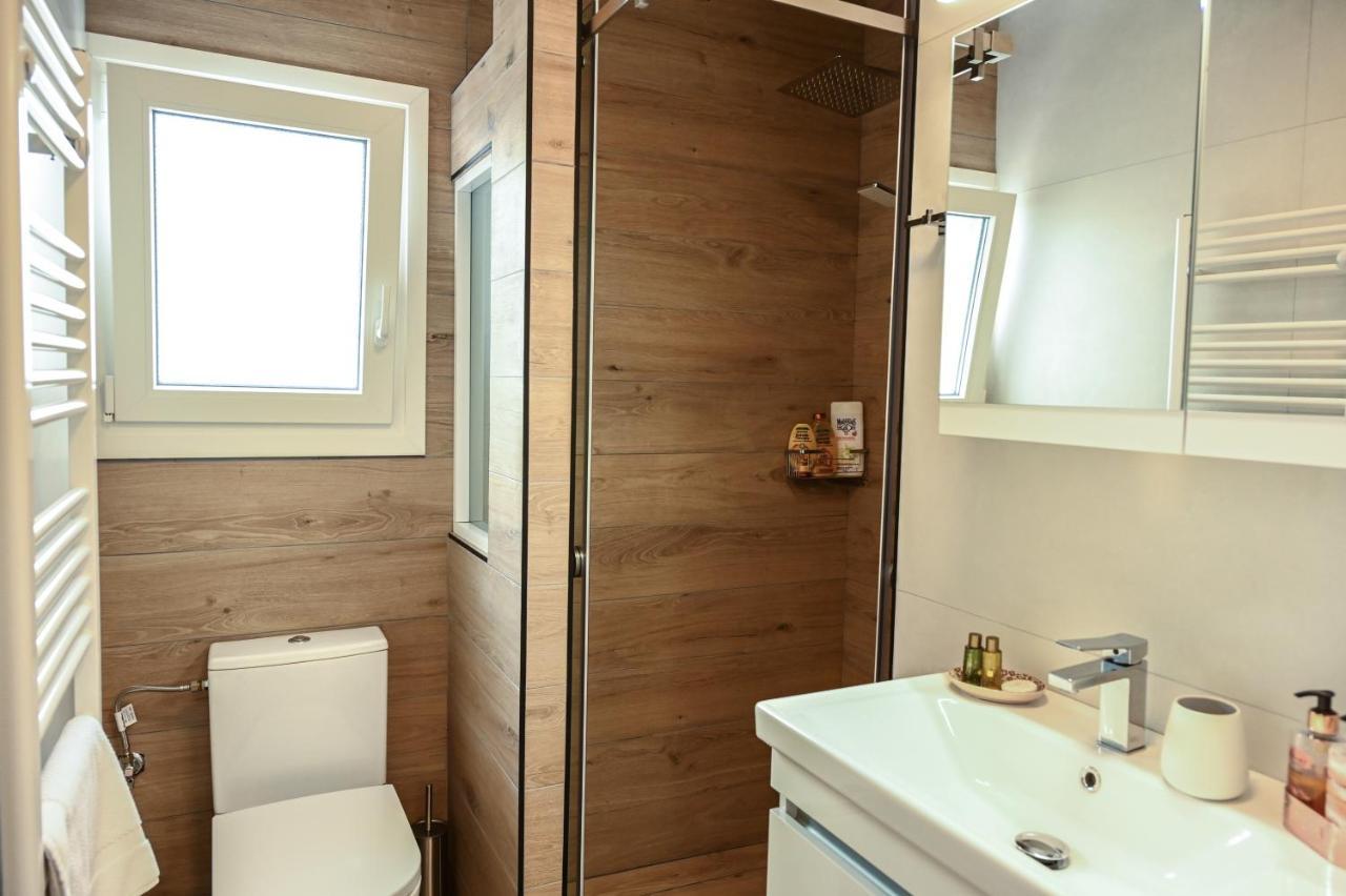 Larisa Hospitality I - Roof Top Apartment - With Free Parking Экстерьер фото