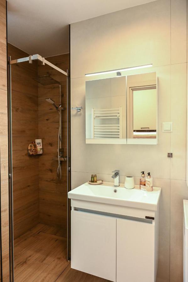 Larisa Hospitality I - Roof Top Apartment - With Free Parking Экстерьер фото