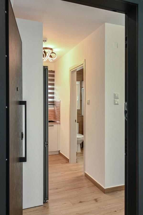 Larisa Hospitality I - Roof Top Apartment - With Free Parking Экстерьер фото